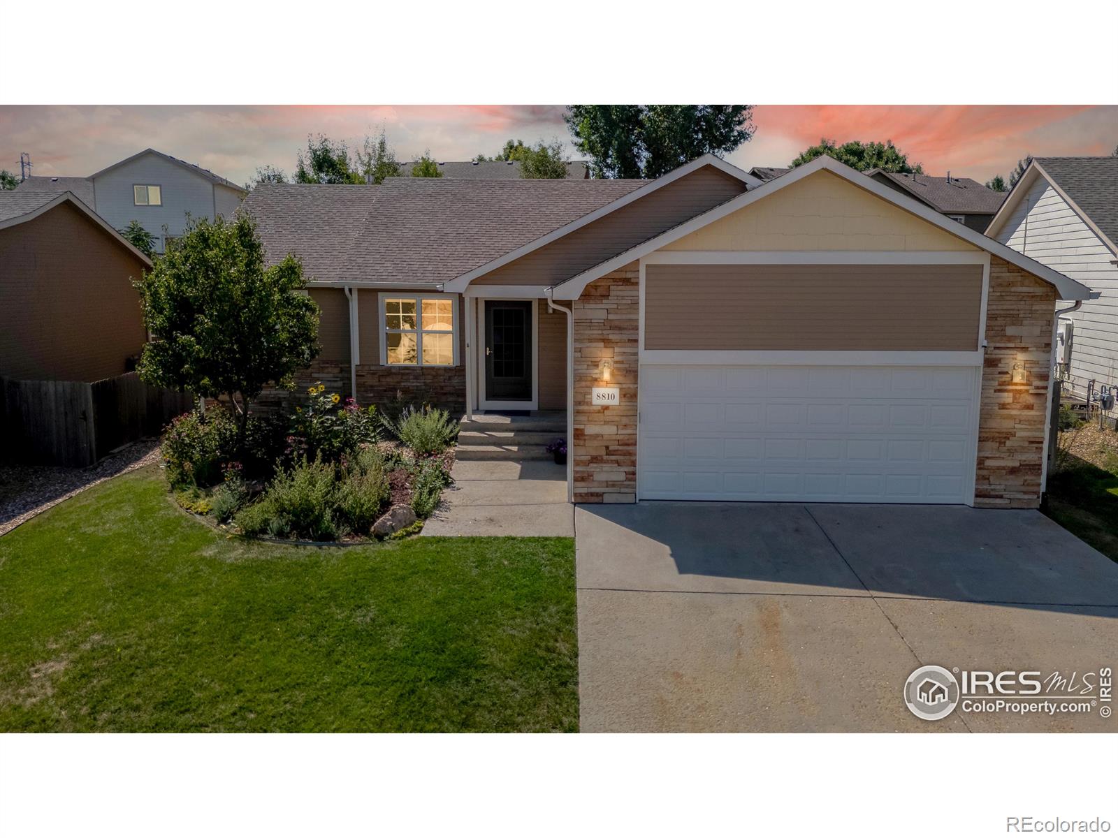 8810  18th Street, greeley MLS: 4567891019132 Beds: 3 Baths: 2 Price: $429,900