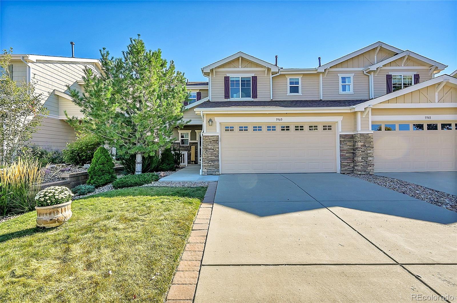 5960  Turnstone Place, castle rock MLS: 2442869 Beds: 3 Baths: 3 Price: $500,000