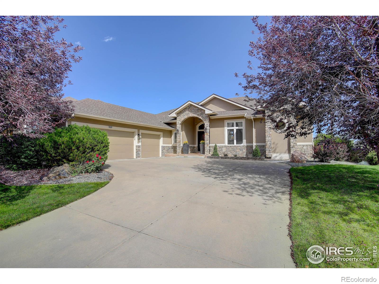 1169  Wyndemere Circle, longmont MLS: 4567891019137 Beds: 5 Baths: 4 Price: $1,080,000