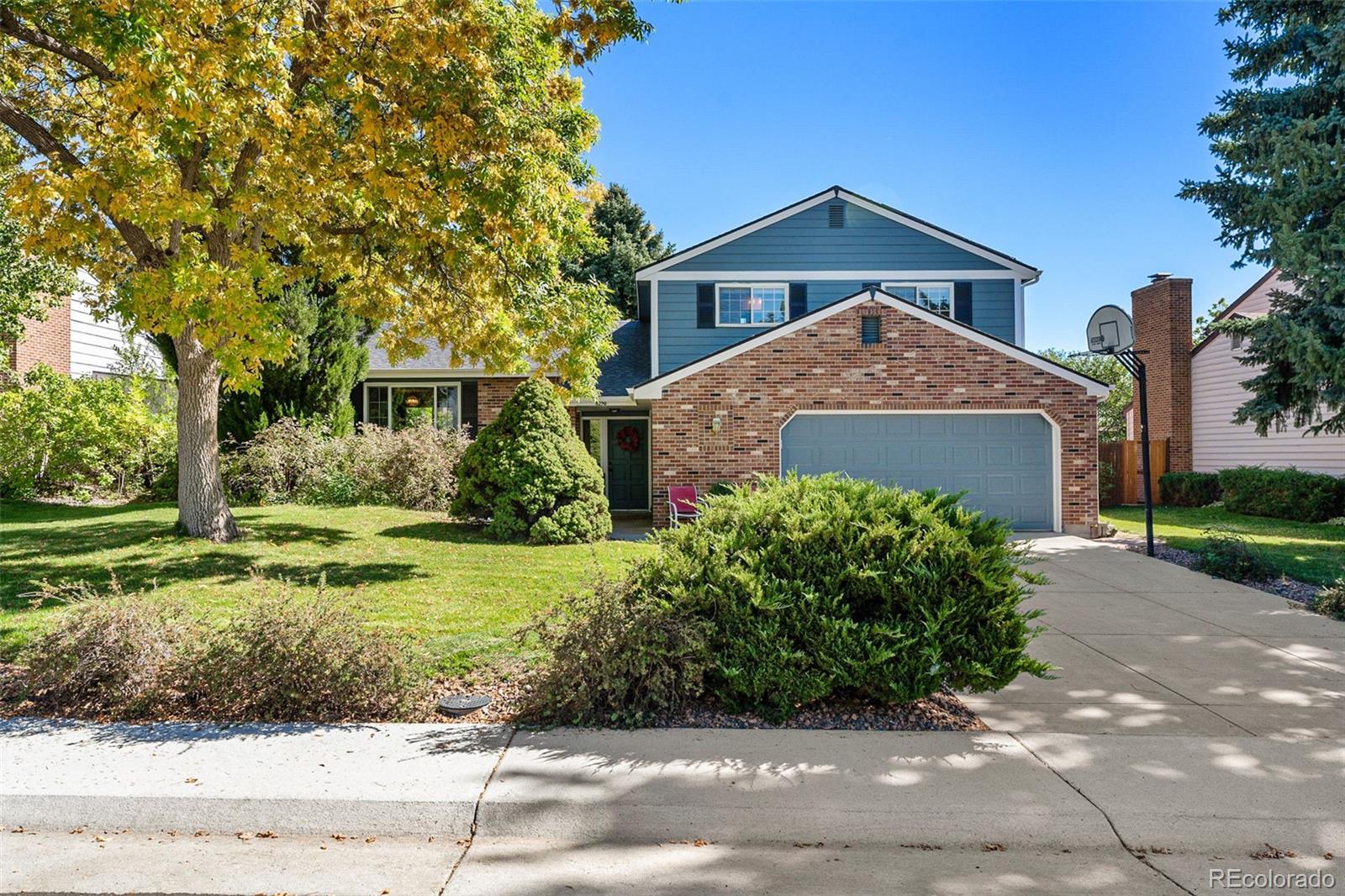 8290  Garland Drive, arvada MLS: 9179980 Beds: 3 Baths: 3 Price: $650,000