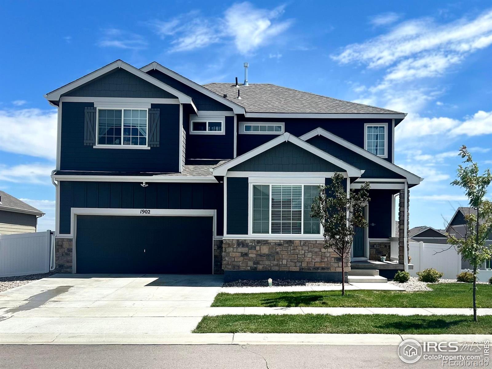 1902  104th Ave Ct, greeley MLS: 4567891019283 Beds: 5 Baths: 3 Price: $499,000