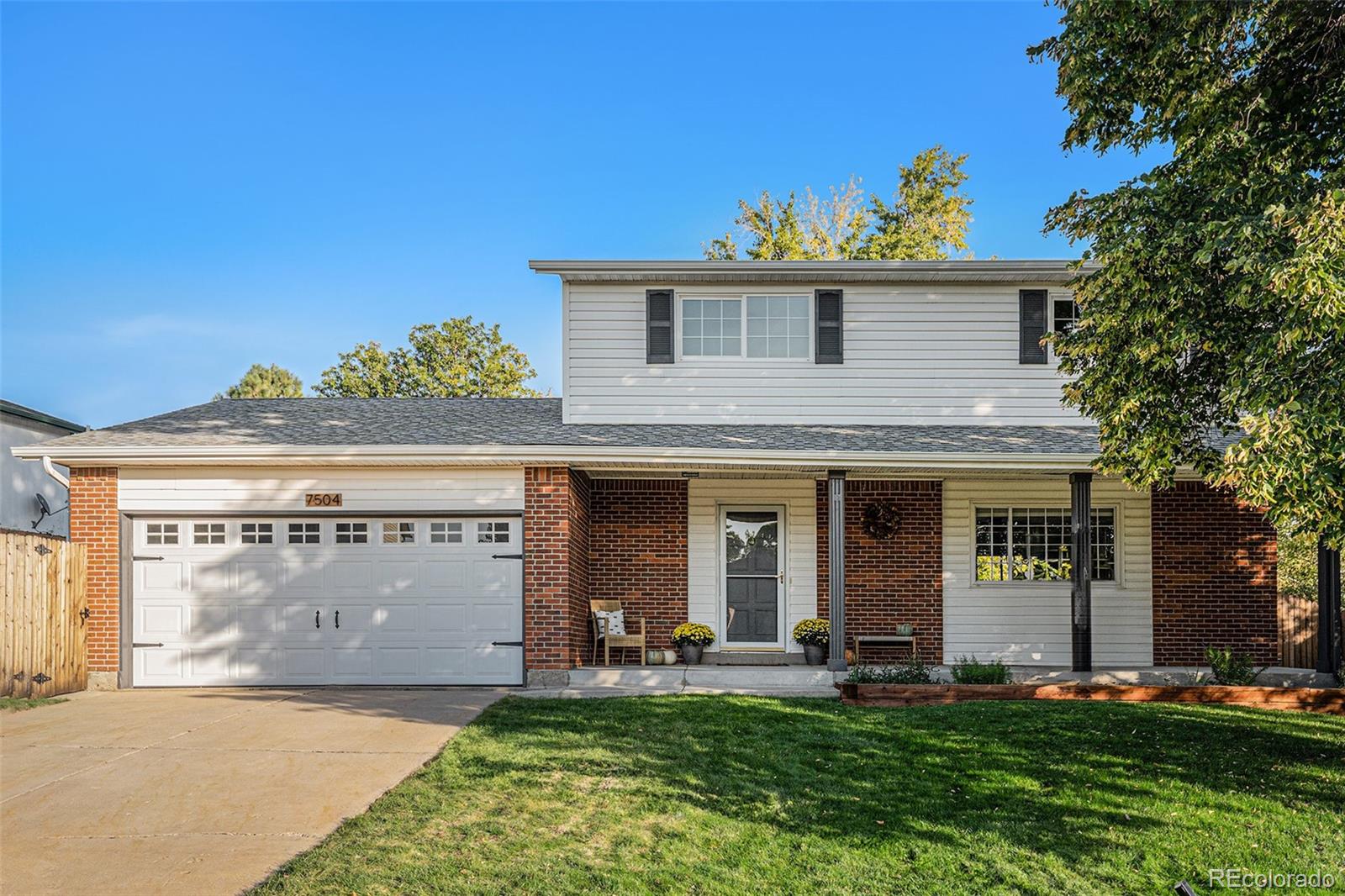 7504  braun way, Arvada sold home. Closed on 2024-11-07 for $695,000.