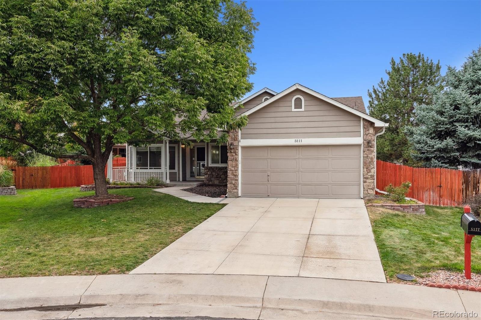 5111 E 117th Court, thornton MLS: 2624671 Beds: 4 Baths: 4 Price: $635,000