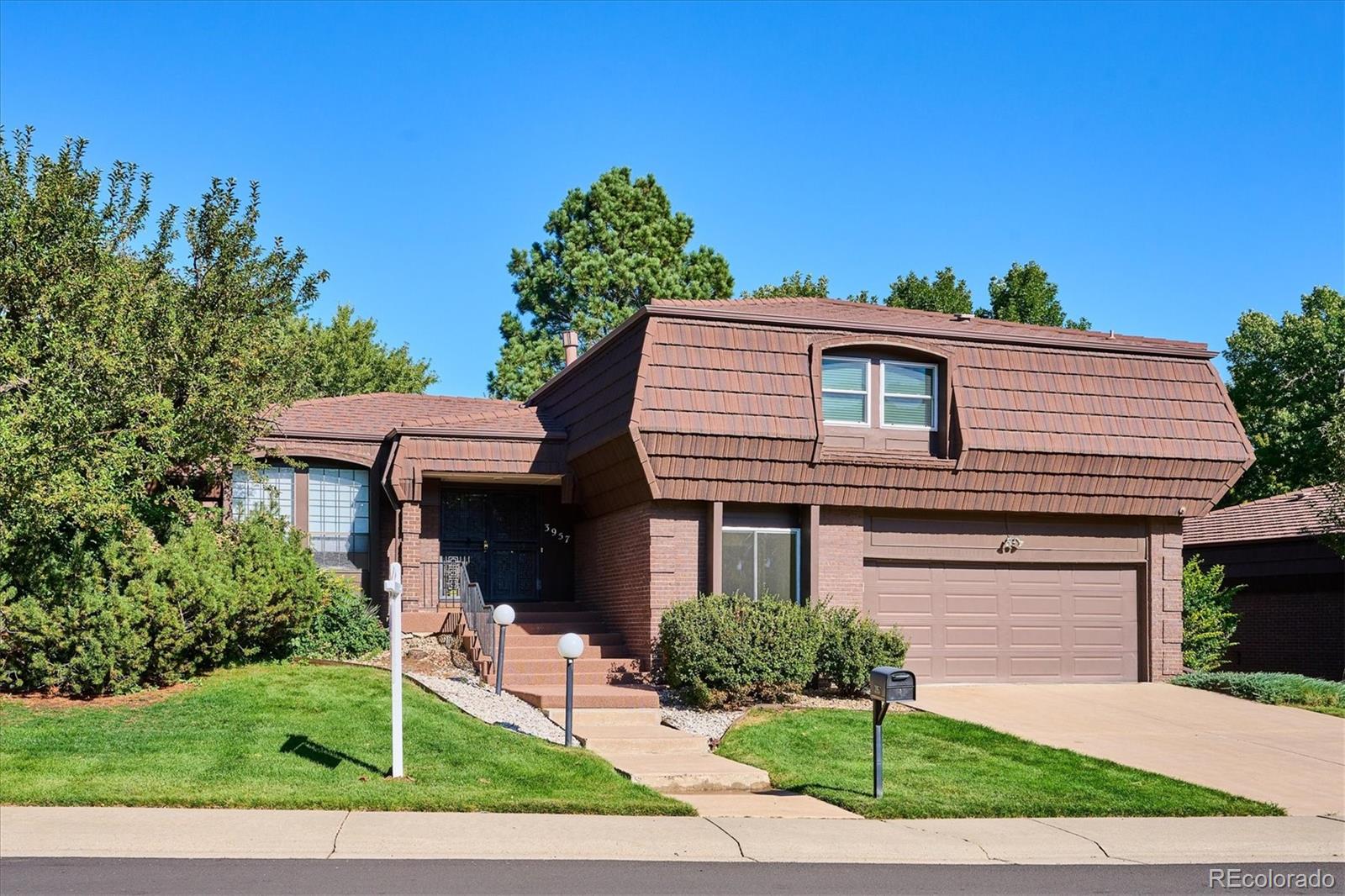 3957 s peach way, Denver sold home. Closed on 2024-10-22 for $700,000.