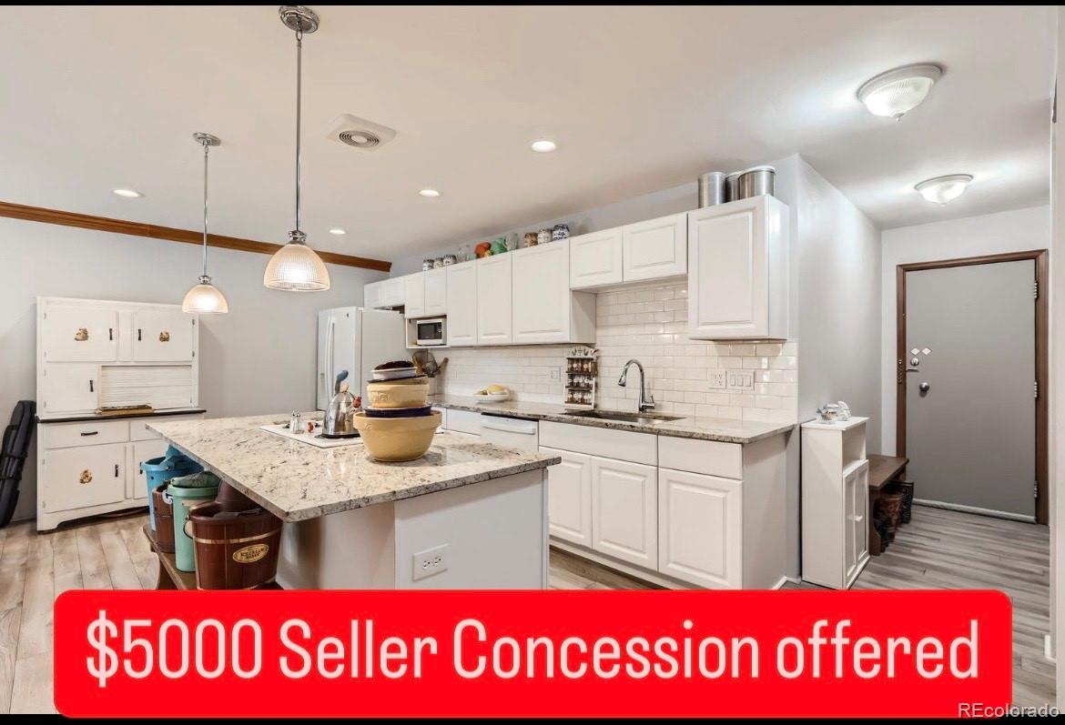 1111 n ash street, Denver sold home. Closed on 2025-01-31 for $280,000.