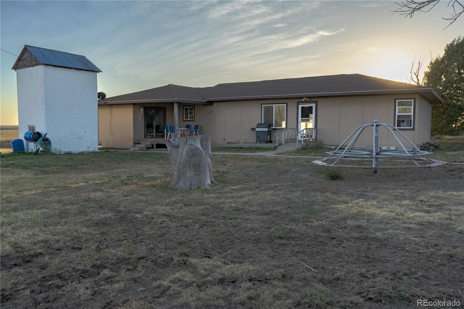 17150 county road pp , Wray sold home. Closed on 2024-11-27 for $305,000.