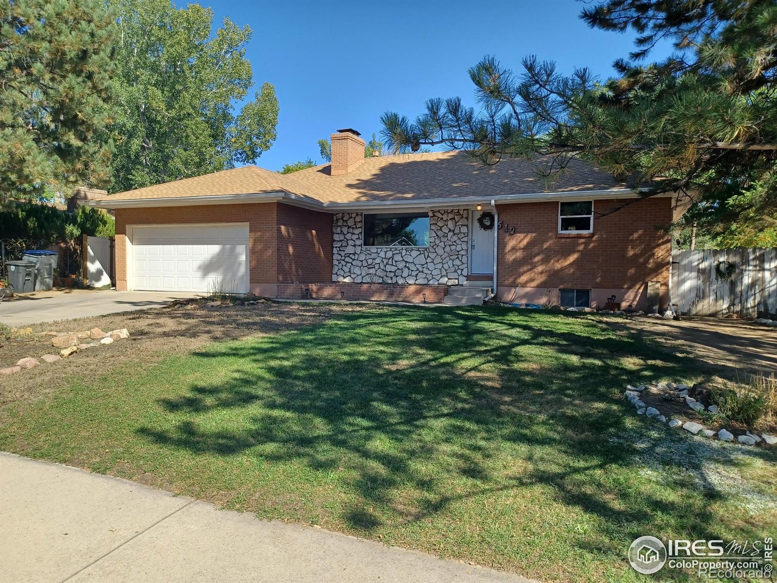 512  Alpine Street, longmont MLS: 4567891019975 Beds: 3 Baths: 2 Price: $445,000