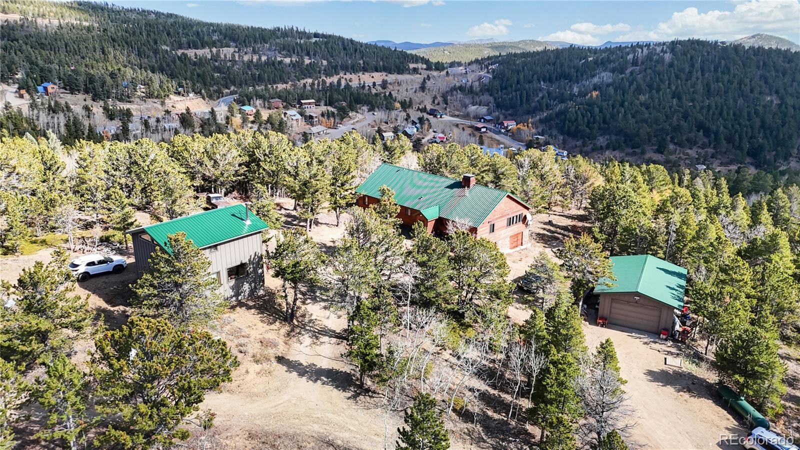 43391 peak to peak highway, Ward sold home. Closed on 2025-04-25 for $940,000.