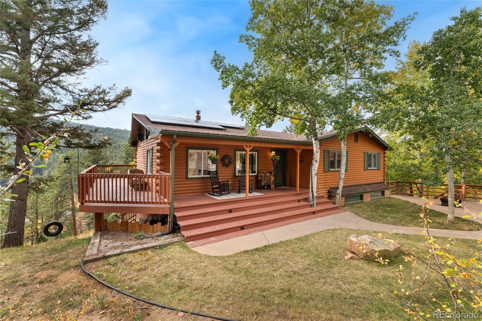 24333  bent feather road, Conifer sold home. Closed on 2024-11-20 for $985,000.