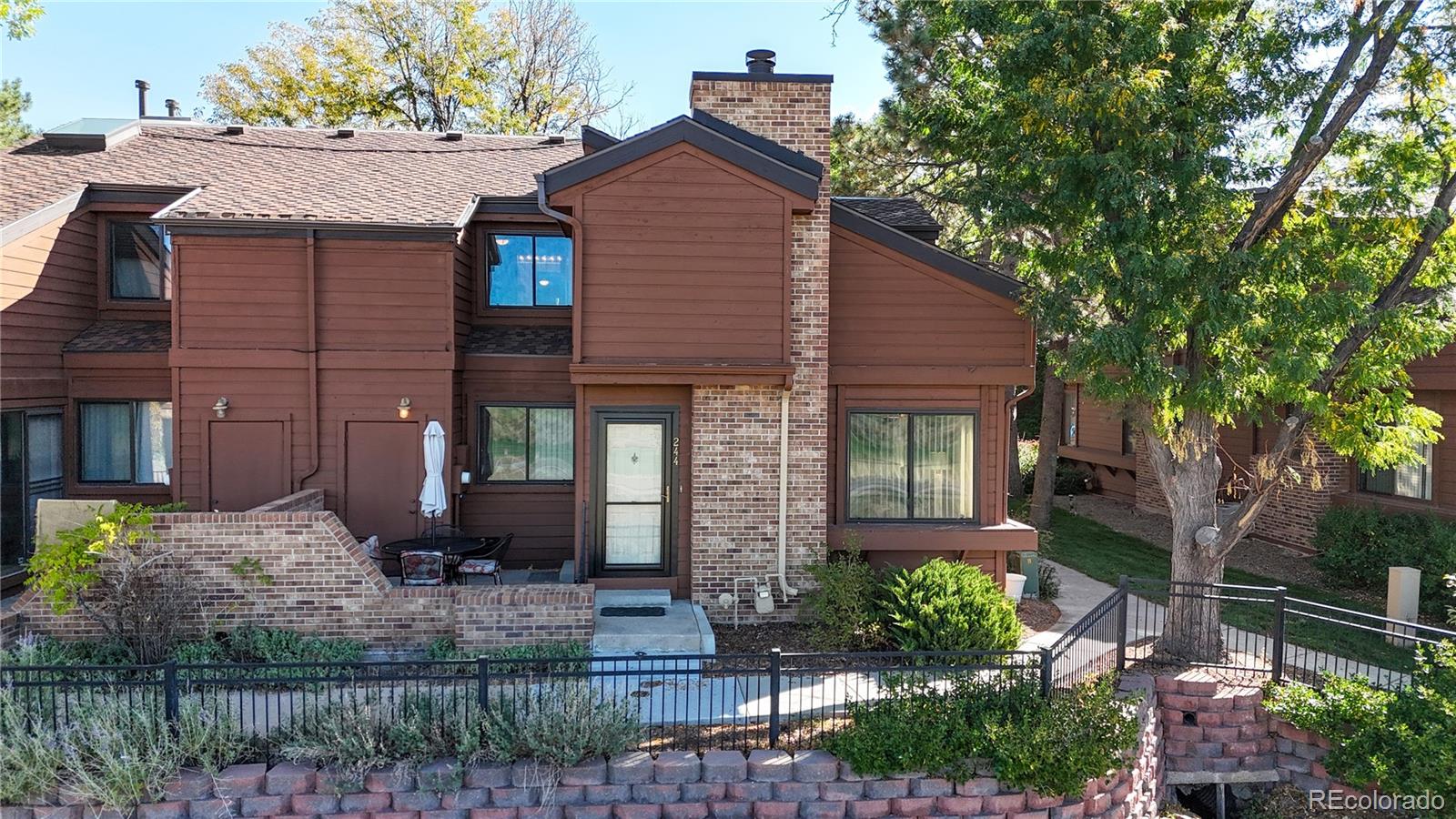 2685 S Dayton Way, denver MLS: 3717117 Beds: 2 Baths: 2 Price: $409,000