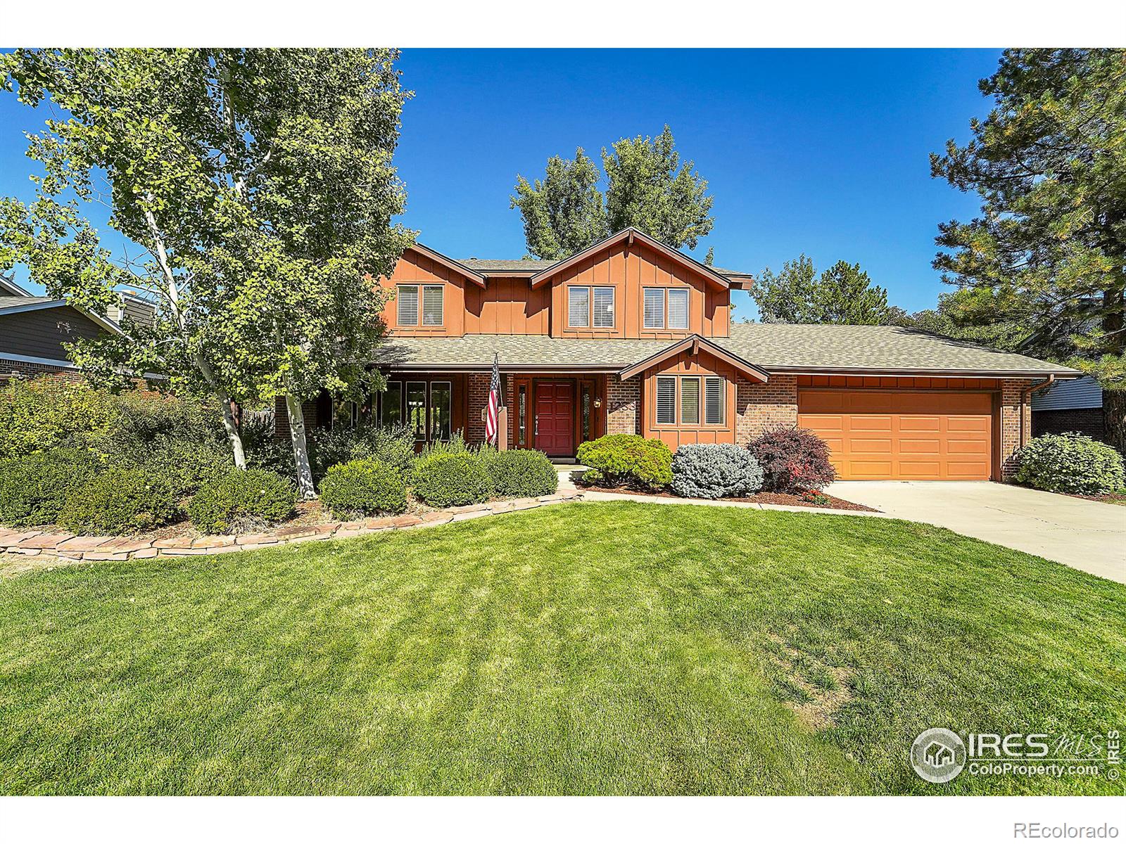 1233  Winslow Circle, longmont MLS: 4567891020216 Beds: 5 Baths: 4 Price: $695,000