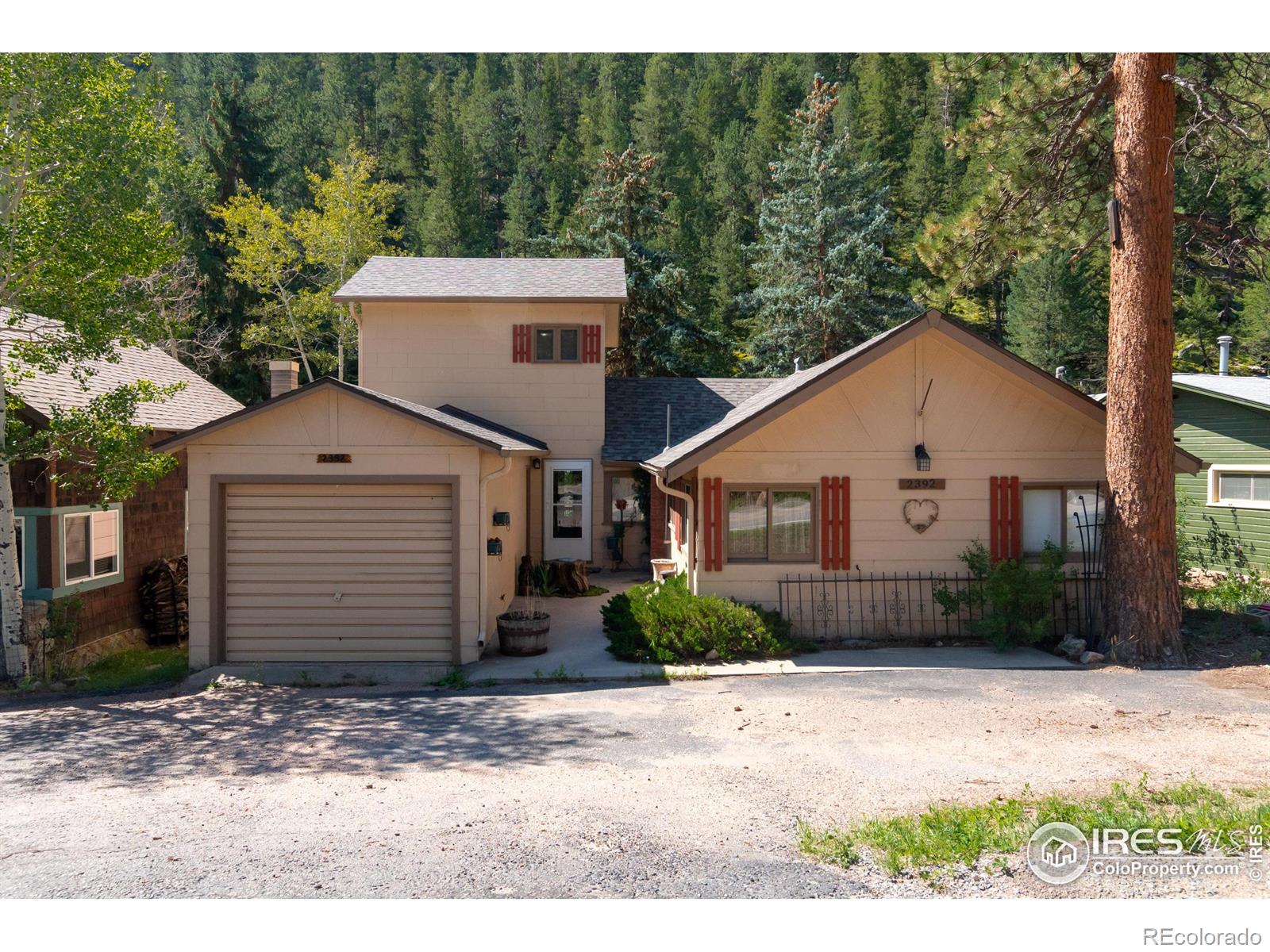 2392 w us highway 34 , Drake sold home. Closed on 2025-06-27 for $370,000.