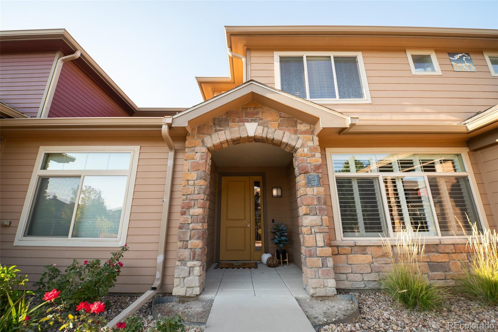 8551  Gold Peak Drive E, Highlands Ranch  MLS: 4484234 Beds: 2 Baths: 2 Price: $525,000