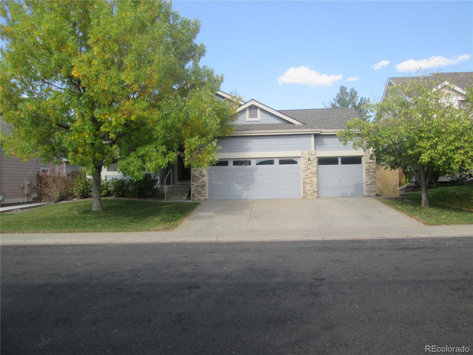 23021 E Alamo Place, aurora MLS: 9935311 Beds: 5 Baths: 3 Price: $624,900