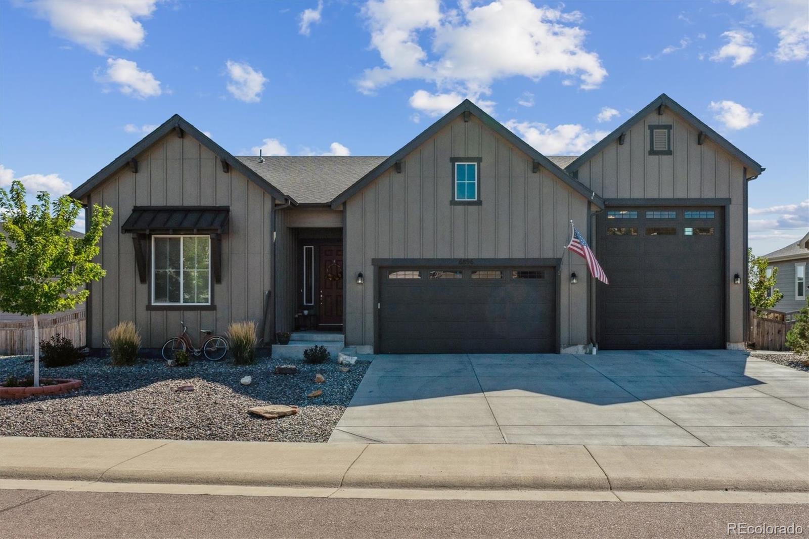 6896  mentha drive, castle rock sold home. Closed on 2024-11-20 for $880,000.