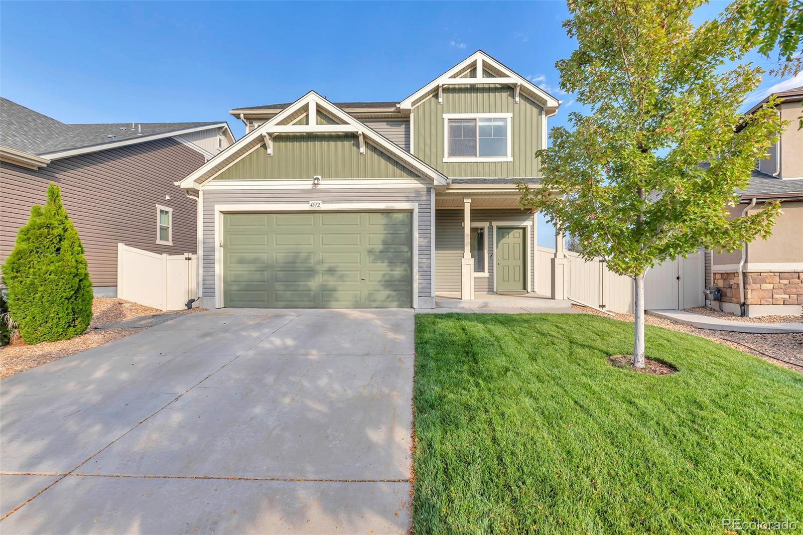 4572  Walden Way, denver MLS: 1557781 Beds: 3 Baths: 3 Price: $499,900