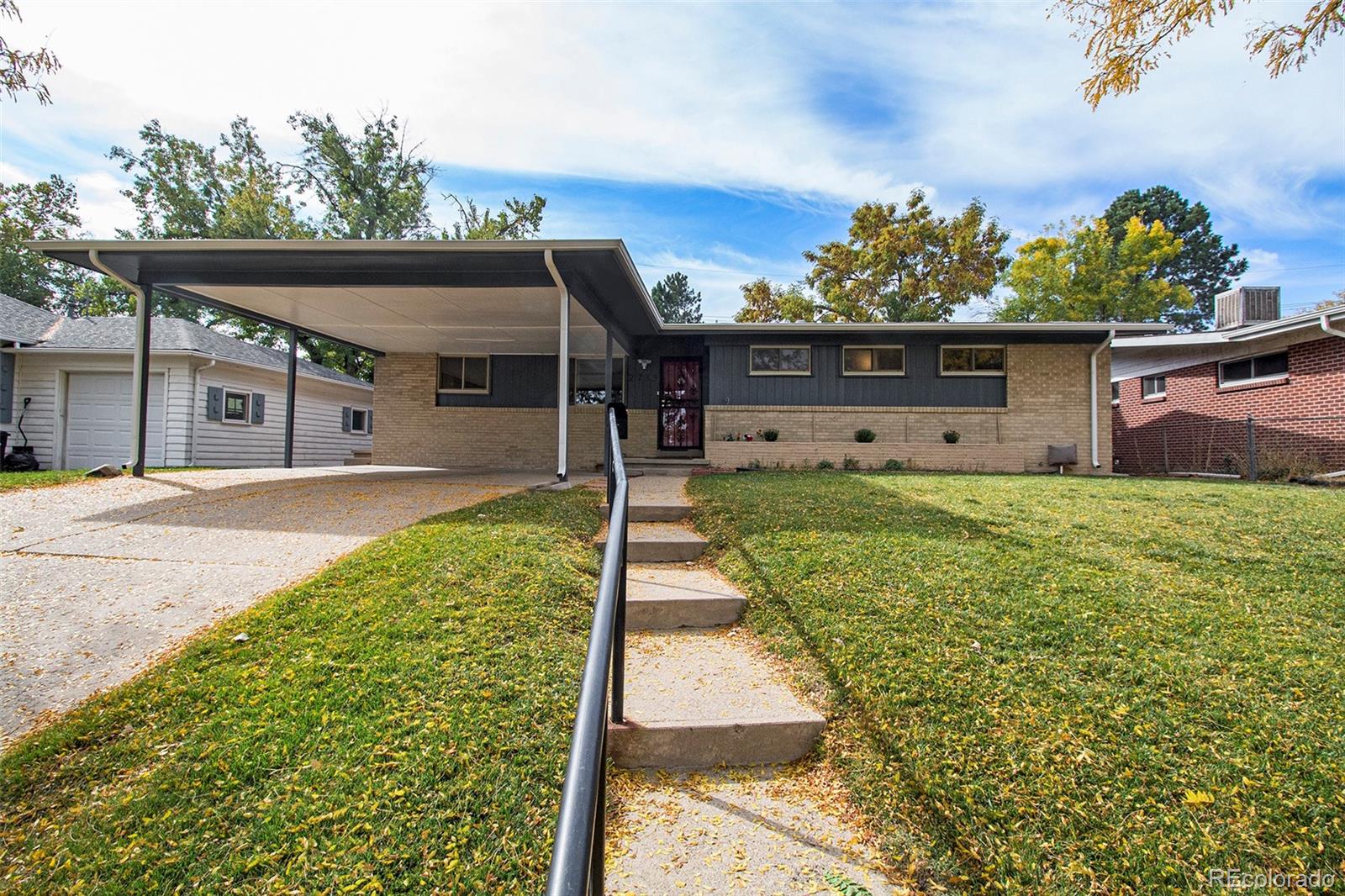 2733 s osceola way, Denver sold home. Closed on 2024-11-18 for $499,000.