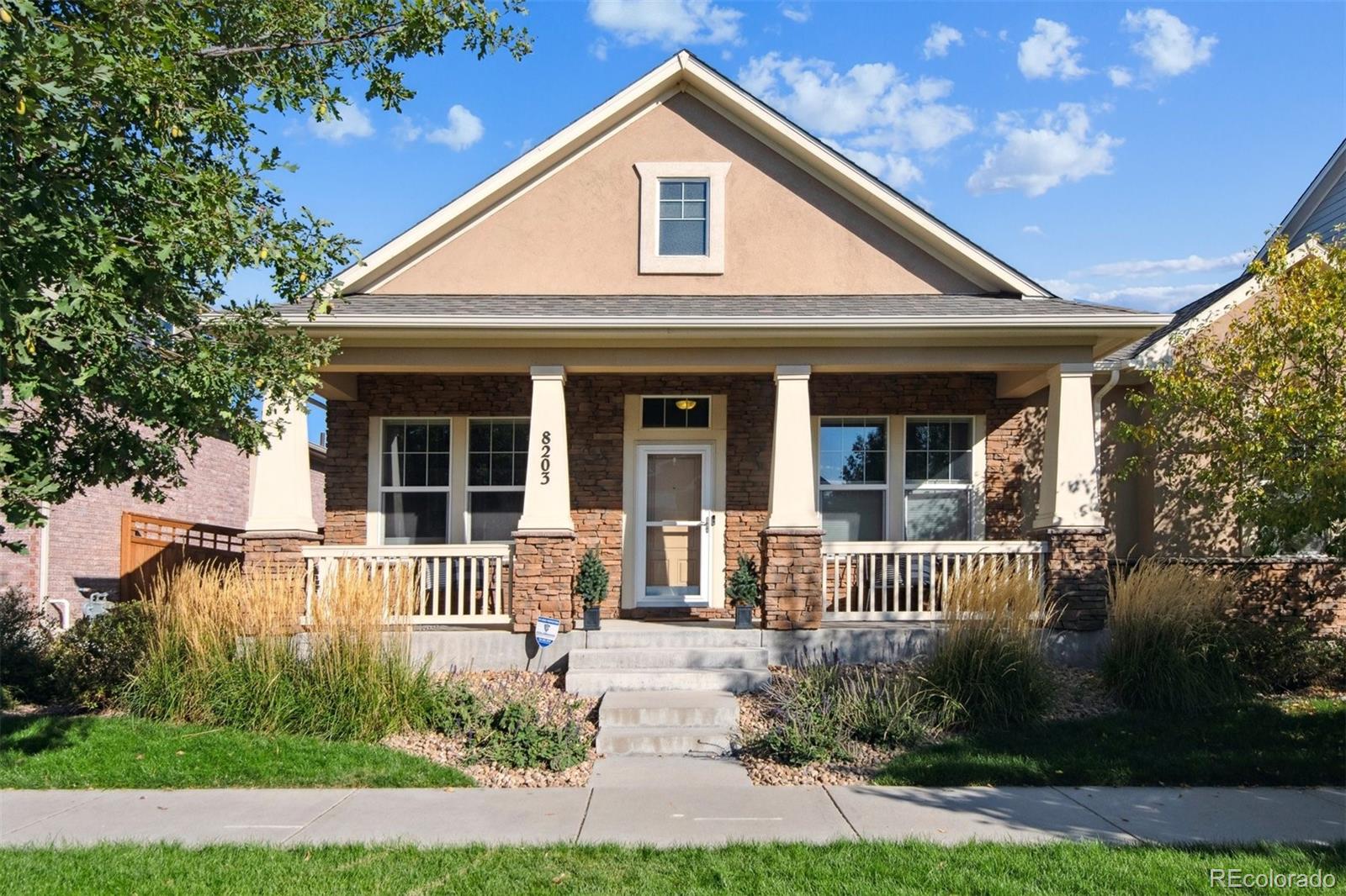 8203 E 8th Avenue, denver MLS: 3922477 Beds: 3 Baths: 3 Price: $939,000