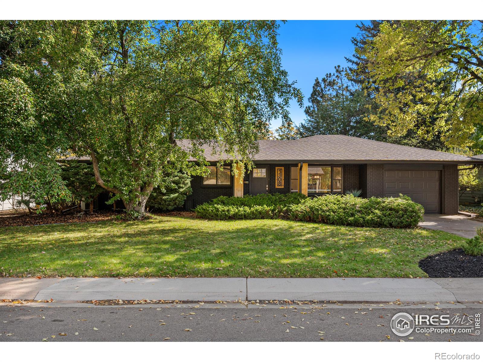 1308  Robertson Street, fort collins MLS: 4567891020751 Beds: 5 Baths: 3 Price: $792,000