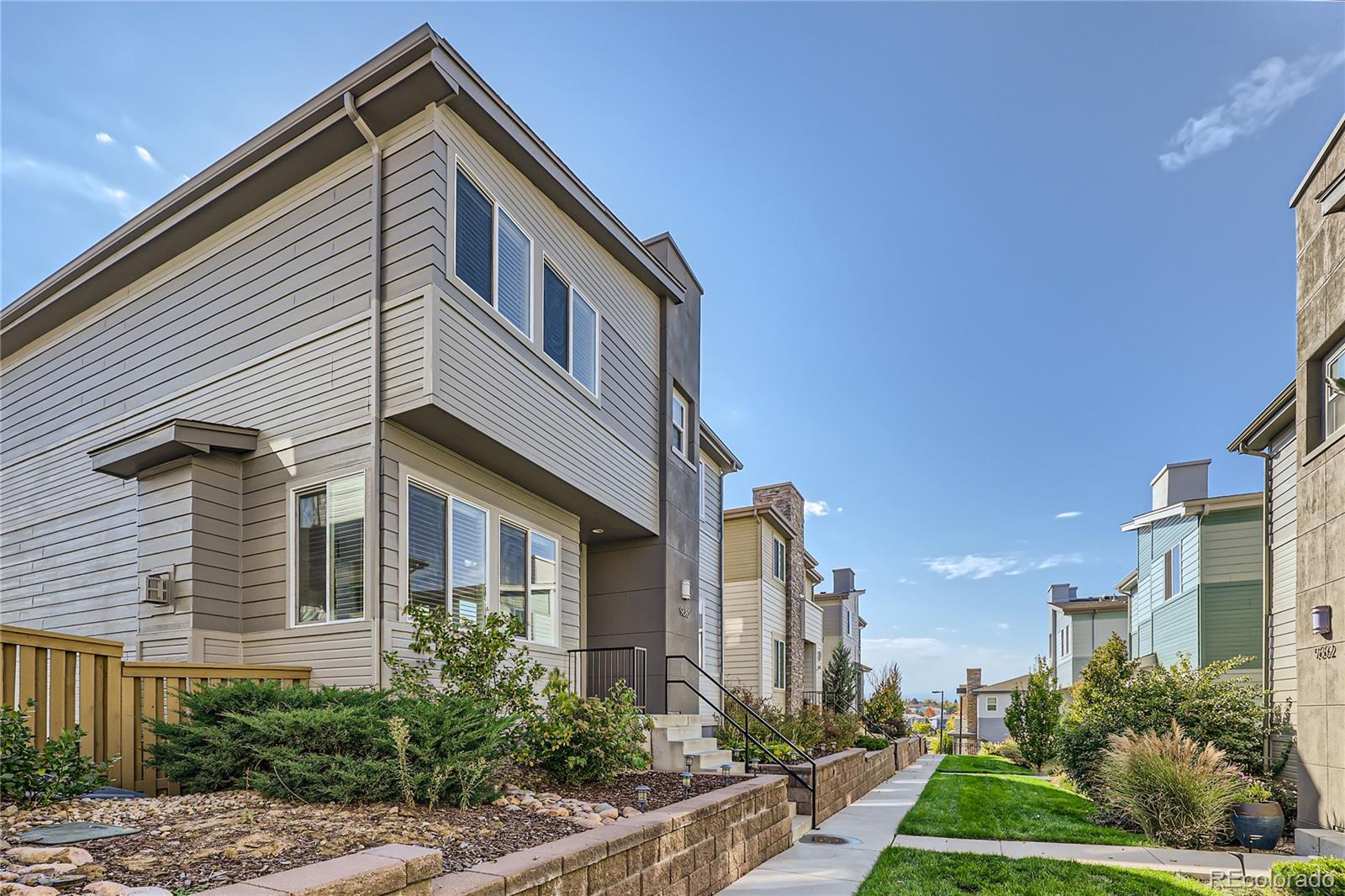 9680  Dunning Circle, highlands ranch MLS: 4588877 Beds: 3 Baths: 3 Price: $674,999