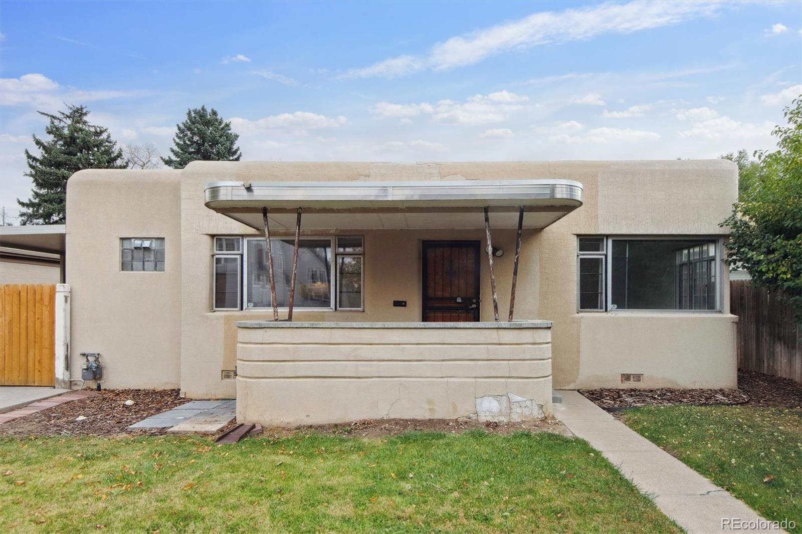 1010  jasmine street, Denver sold home. Closed on 2024-11-05 for $444,300.