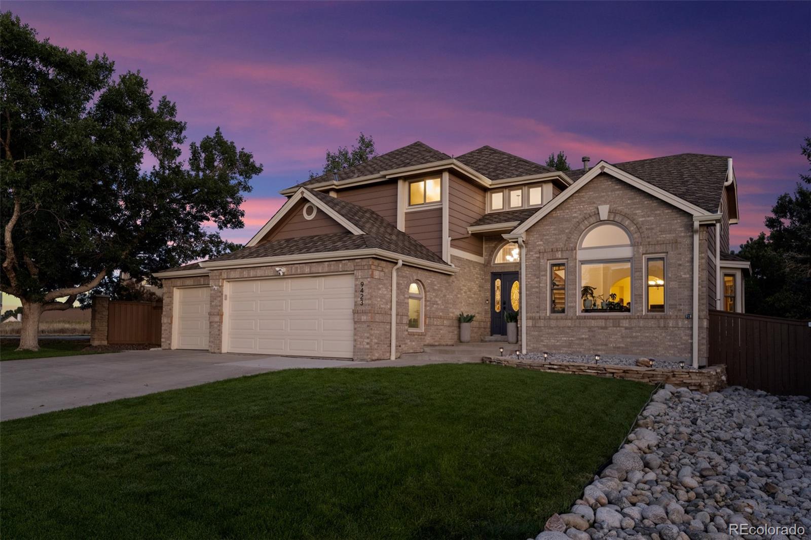 9423  Prairie View Drive, highlands ranch MLS: 6523148 Beds: 5 Baths: 3 Price: $825,000