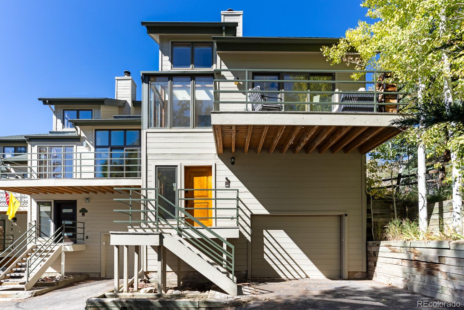3050 wildridge road, Avon sold home. Closed on 2026-03-23 for $977,000.