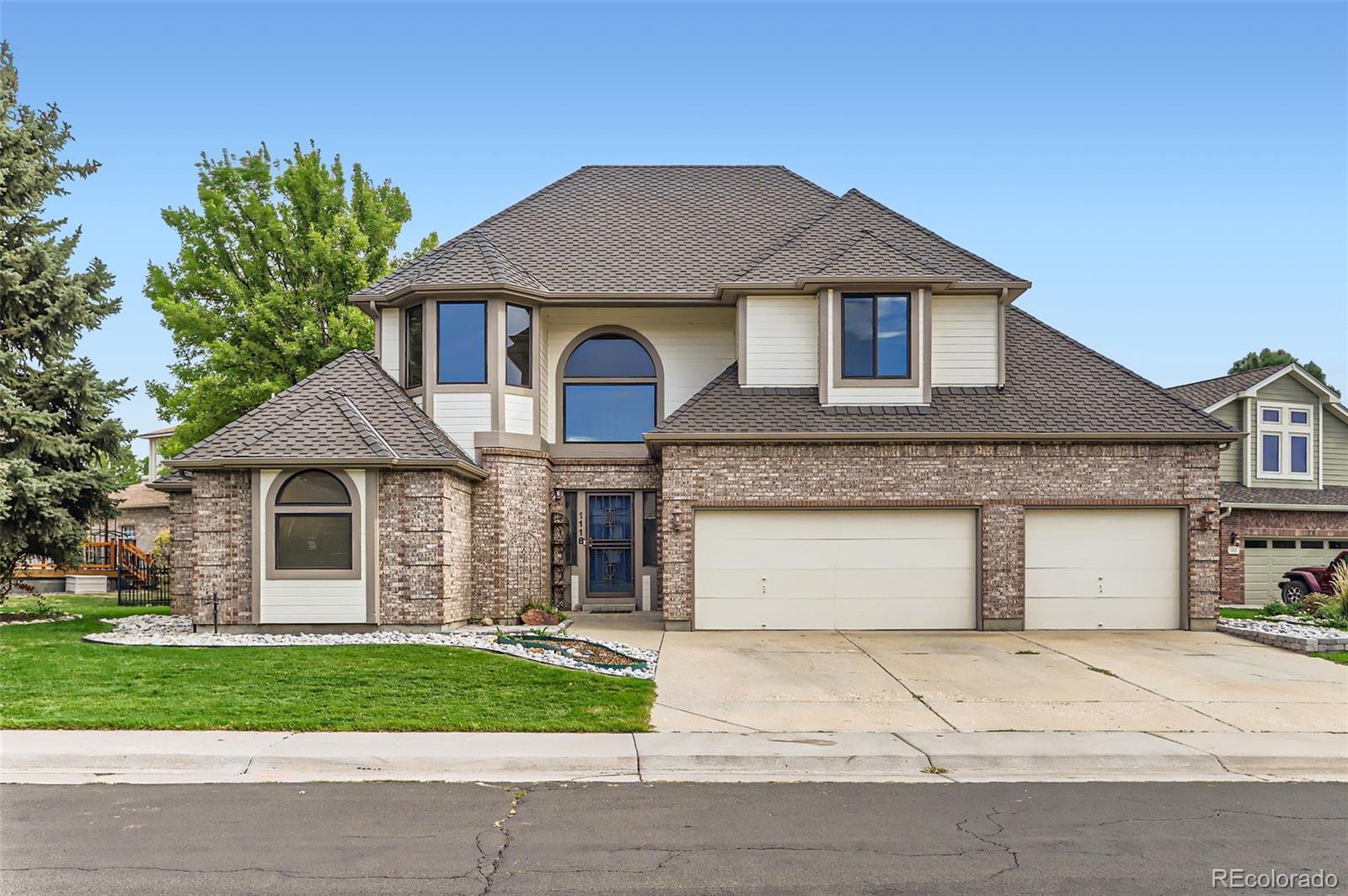 1118  Oakhurst Drive, broomfield MLS: 5202090 Beds: 4 Baths: 4 Price: $850,000