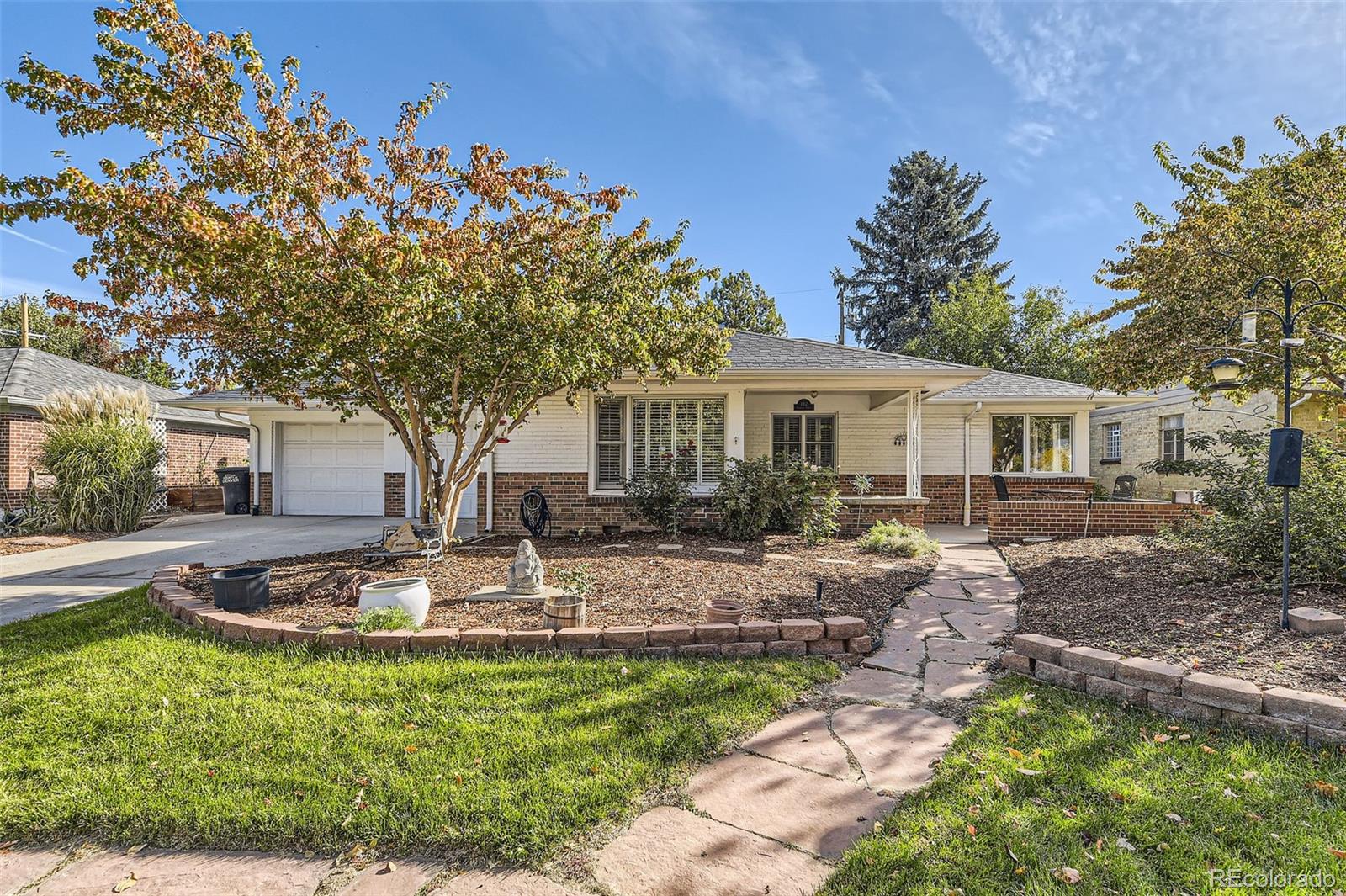 182  Newport Street, denver MLS: 3890206 Beds: 2 Baths: 2 Price: $825,000