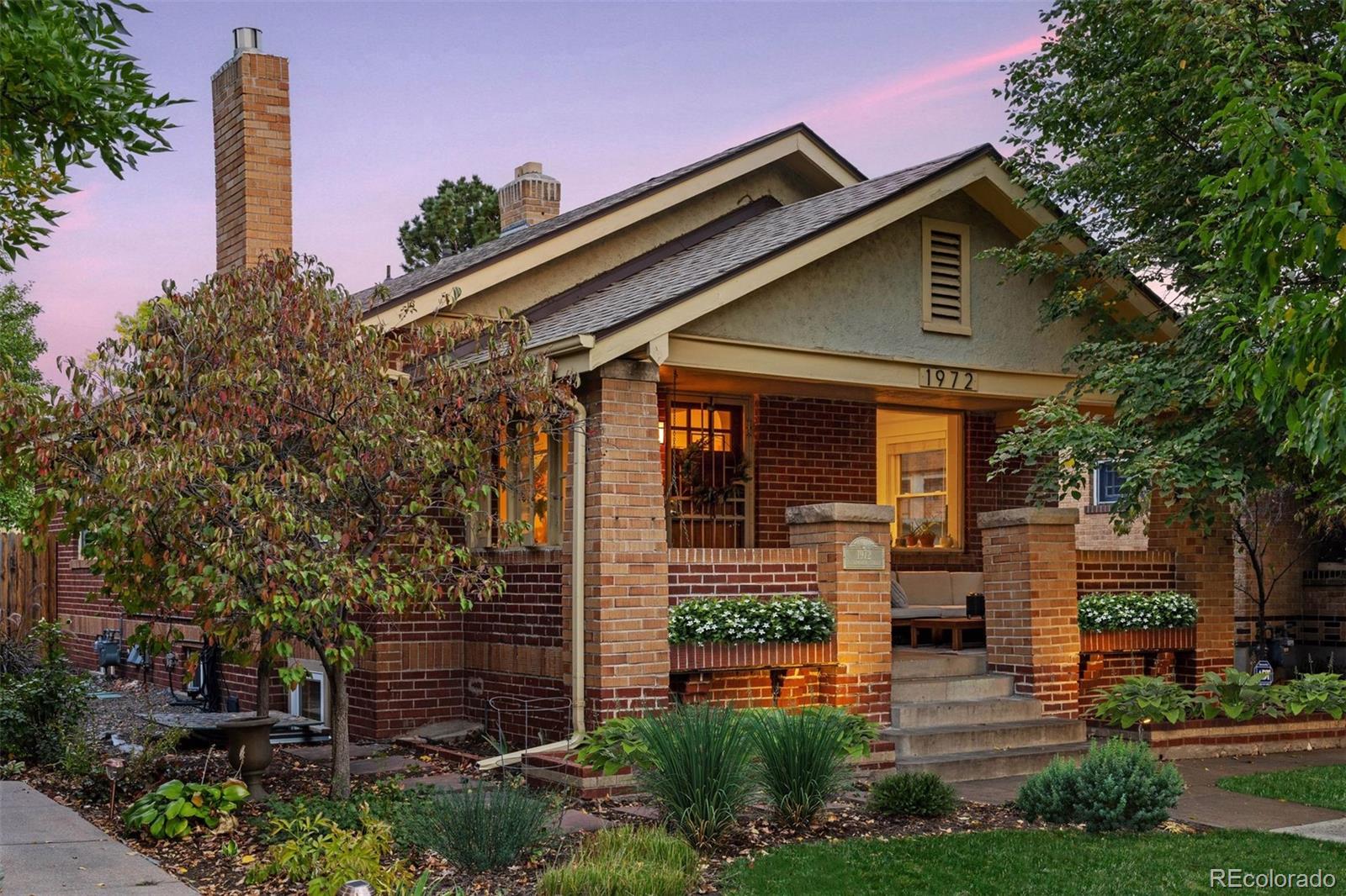 1972 s lincoln street, Denver sold home. Closed on 2024-12-13 for $995,000.