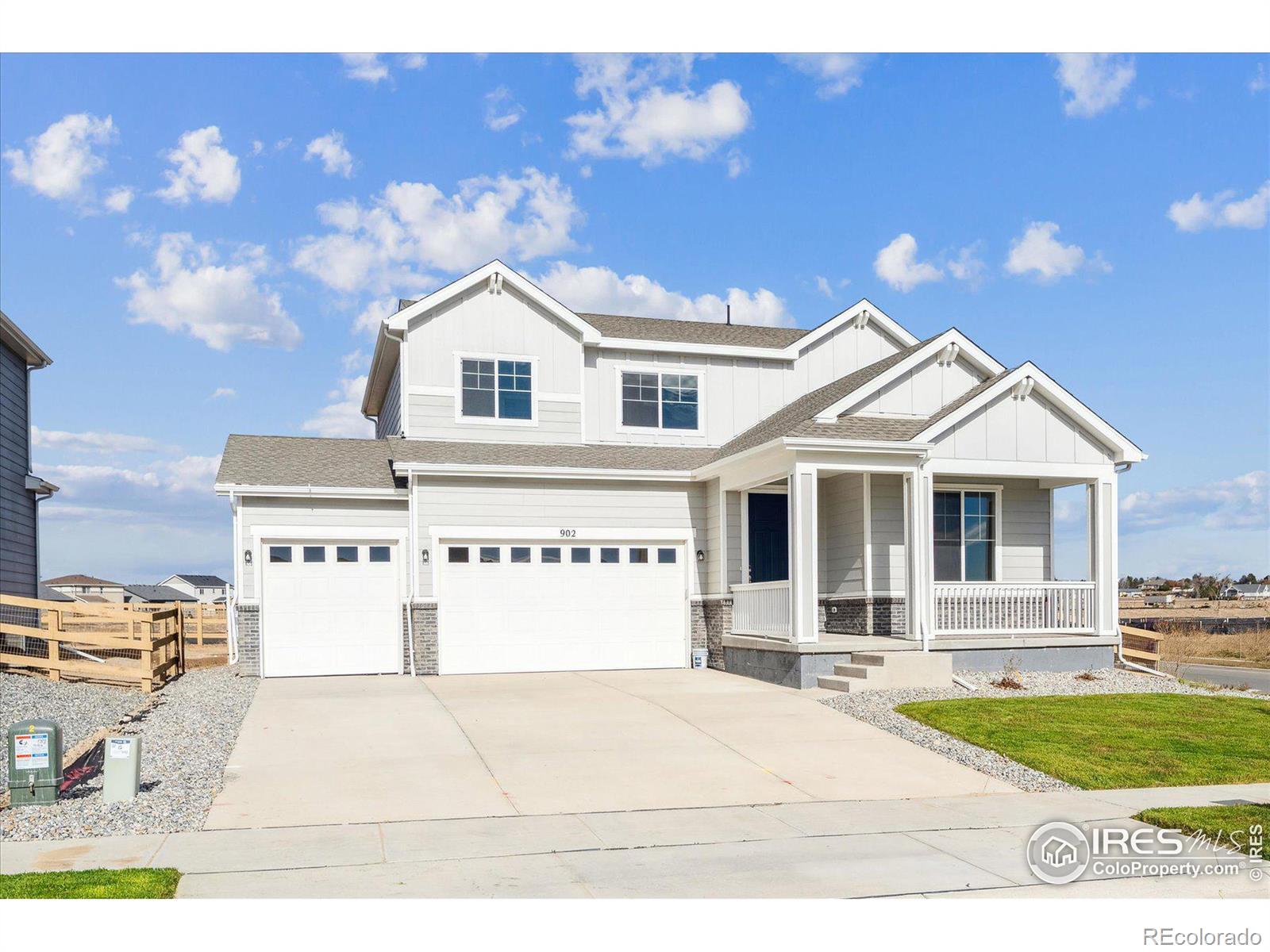 902  Hummocky Way, windsor MLS: 4567891021303 Beds: 4 Baths: 3 Price: $569,990