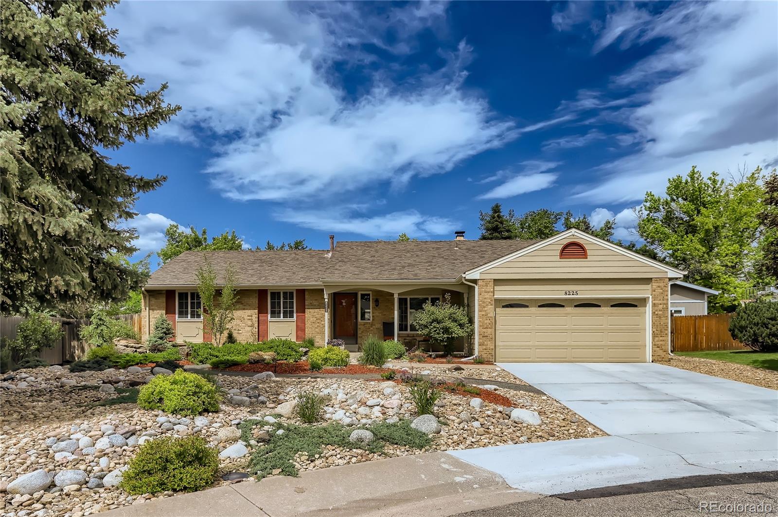 8225  Holland Court, arvada MLS: 7223286 Beds: 3 Baths: 2 Price: $699,990