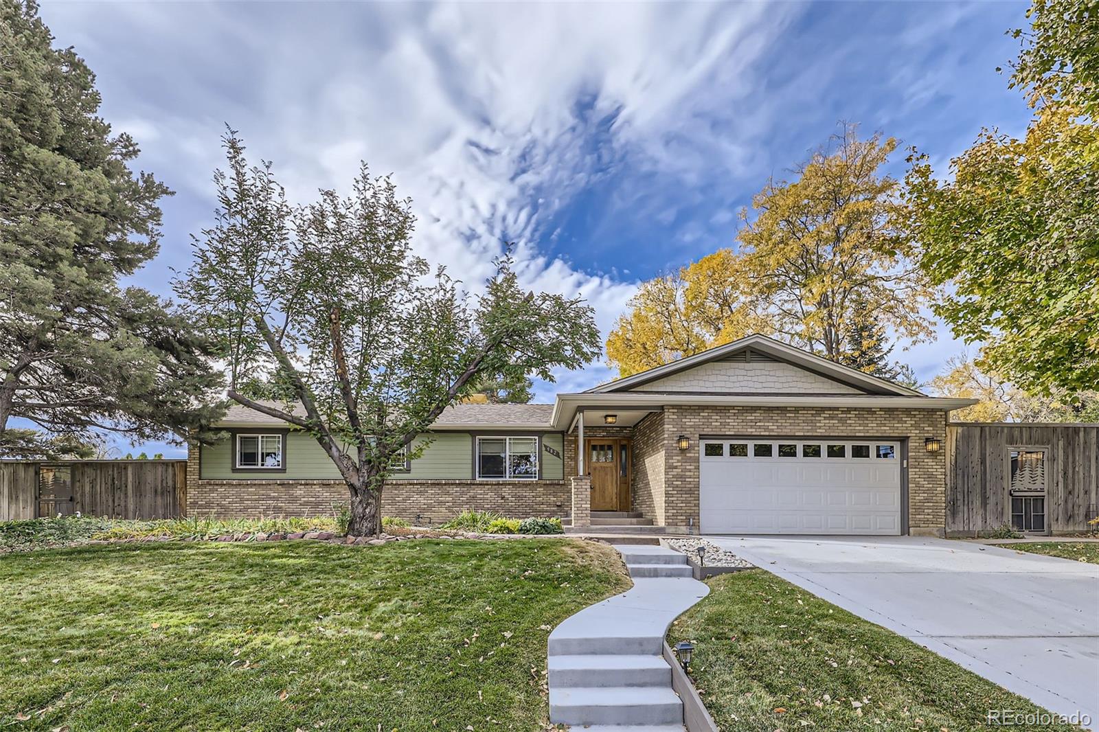 982  Lambert Lane, northglenn MLS: 5283708 Beds: 4 Baths: 4 Price: $675,000