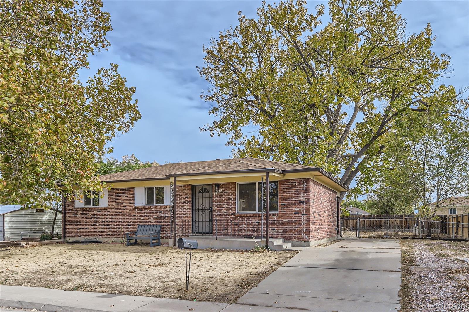 5548  Tucson Street, denver MLS: 3276182 Beds: 5 Baths: 2 Price: $449,800