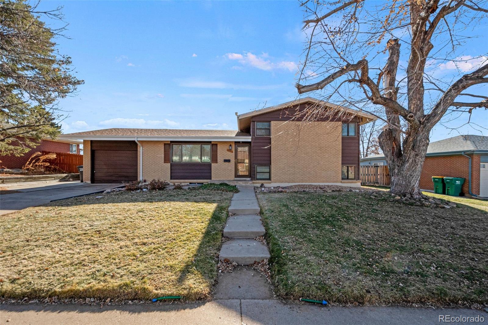 8510 E Davies Place, centennial MLS: 1742548 Beds: 3 Baths: 2 Price: $615,000