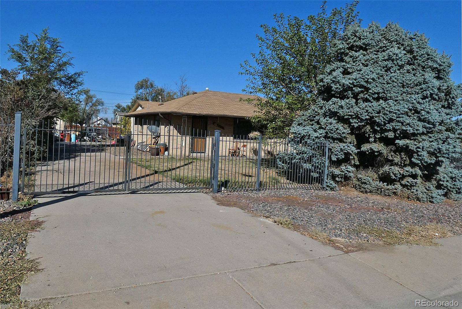 8287 ivanhoe street, Dupont sold home. Closed on 2024-11-26 for $325,000.