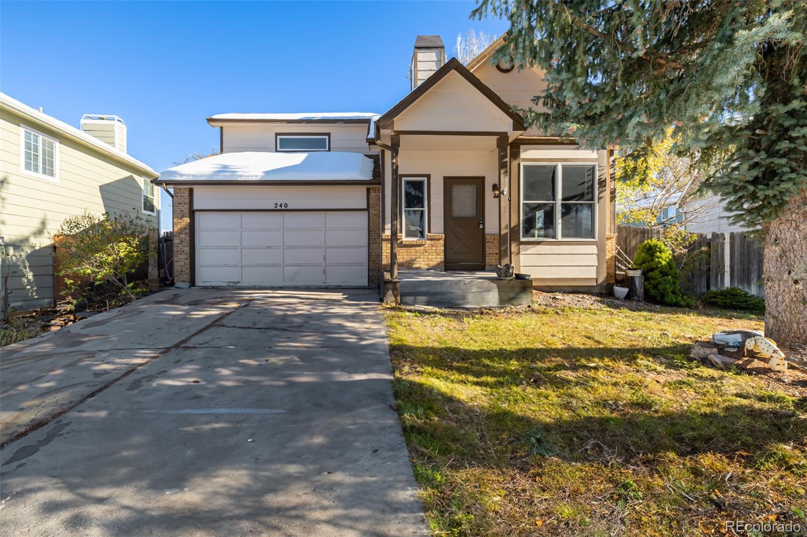 240 N Holcomb Circle, castle rock MLS: 5324895 Beds: 2 Baths: 2 Price: $425,000