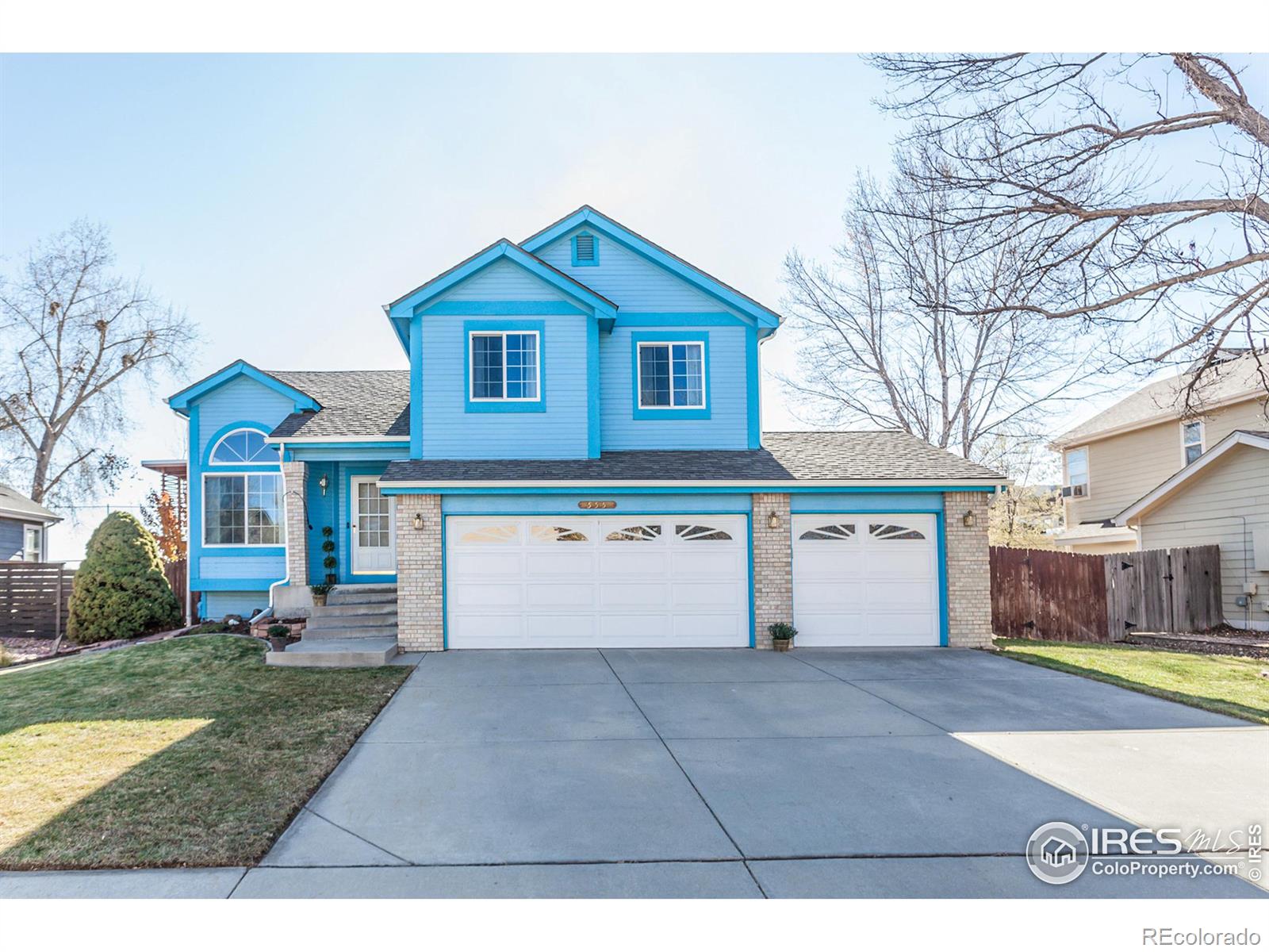 555  Cherrywood Drive, longmont MLS: 4567891022038 Beds: 4 Baths: 4 Price: $575,000