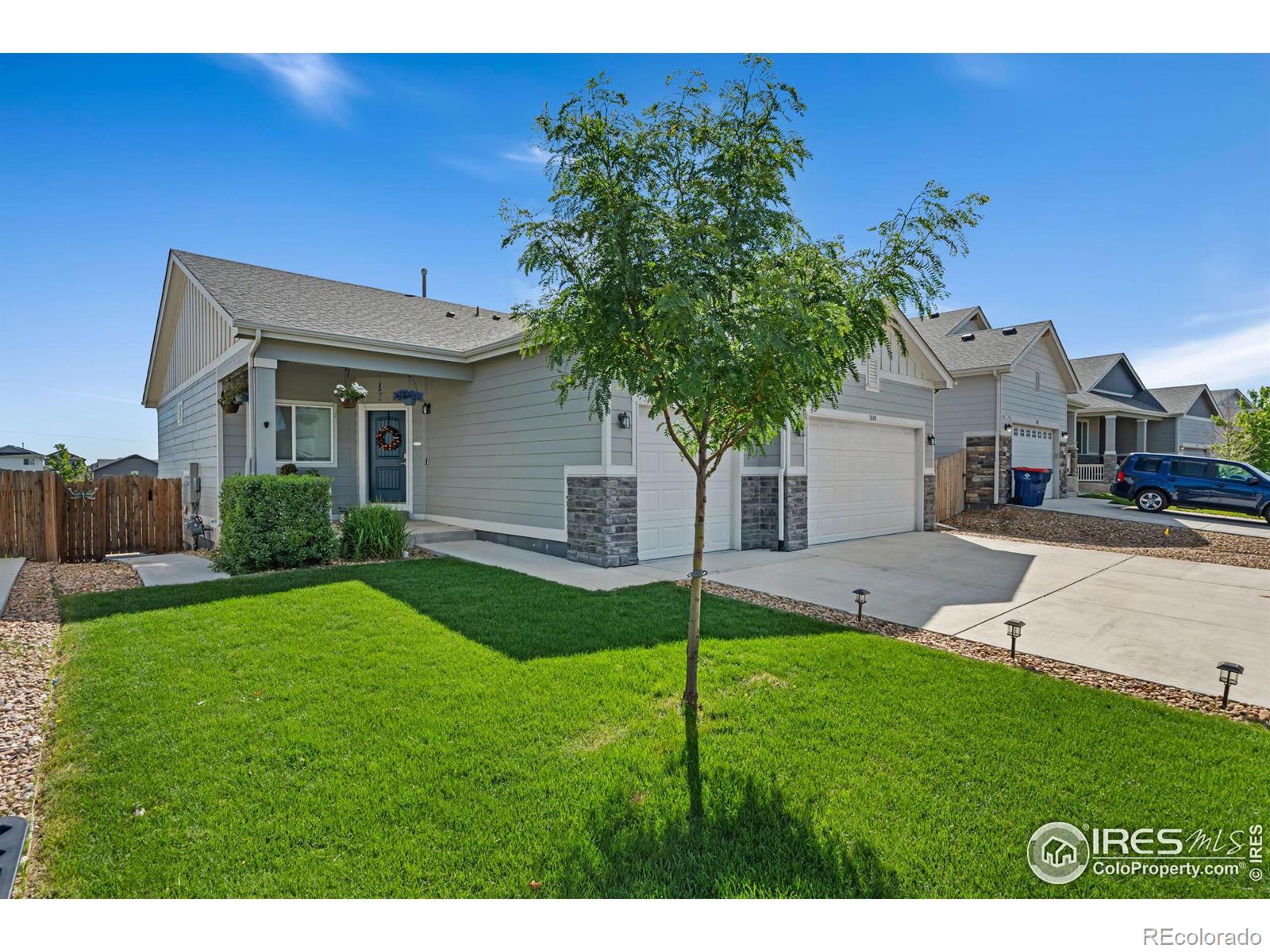 Colony Pointe Milliken Home | MLS #: 45678910220801008  Saddleback Drive, Milliken Beds: 5 Baths: 3 Price: $525,000
