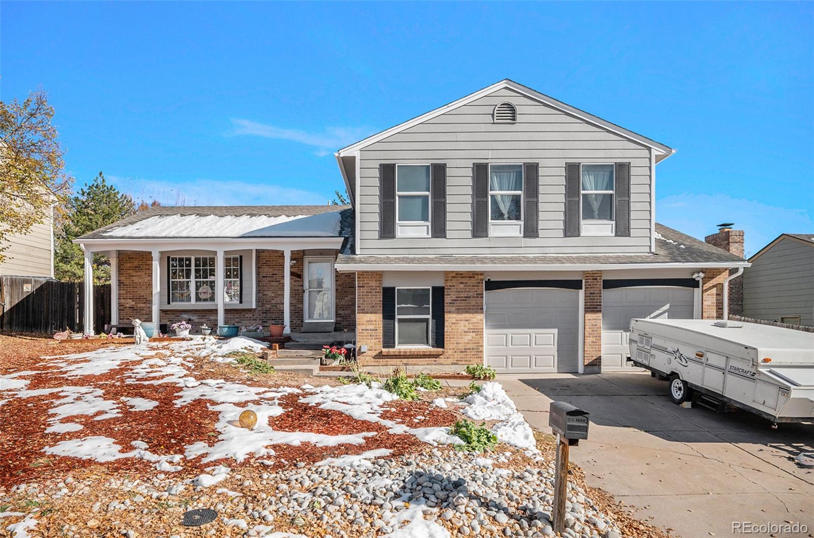 2074 S Pagosa Street, aurora MLS: 9299544 Beds: 4 Baths: 3 Price: $495,000