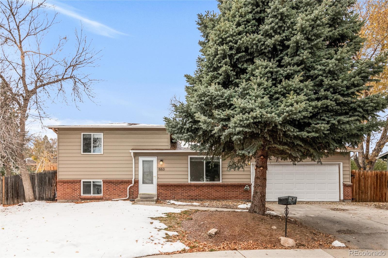 1553 S Pierson Court, denver MLS: 3175325 Beds: 4 Baths: 2 Price: $525,000