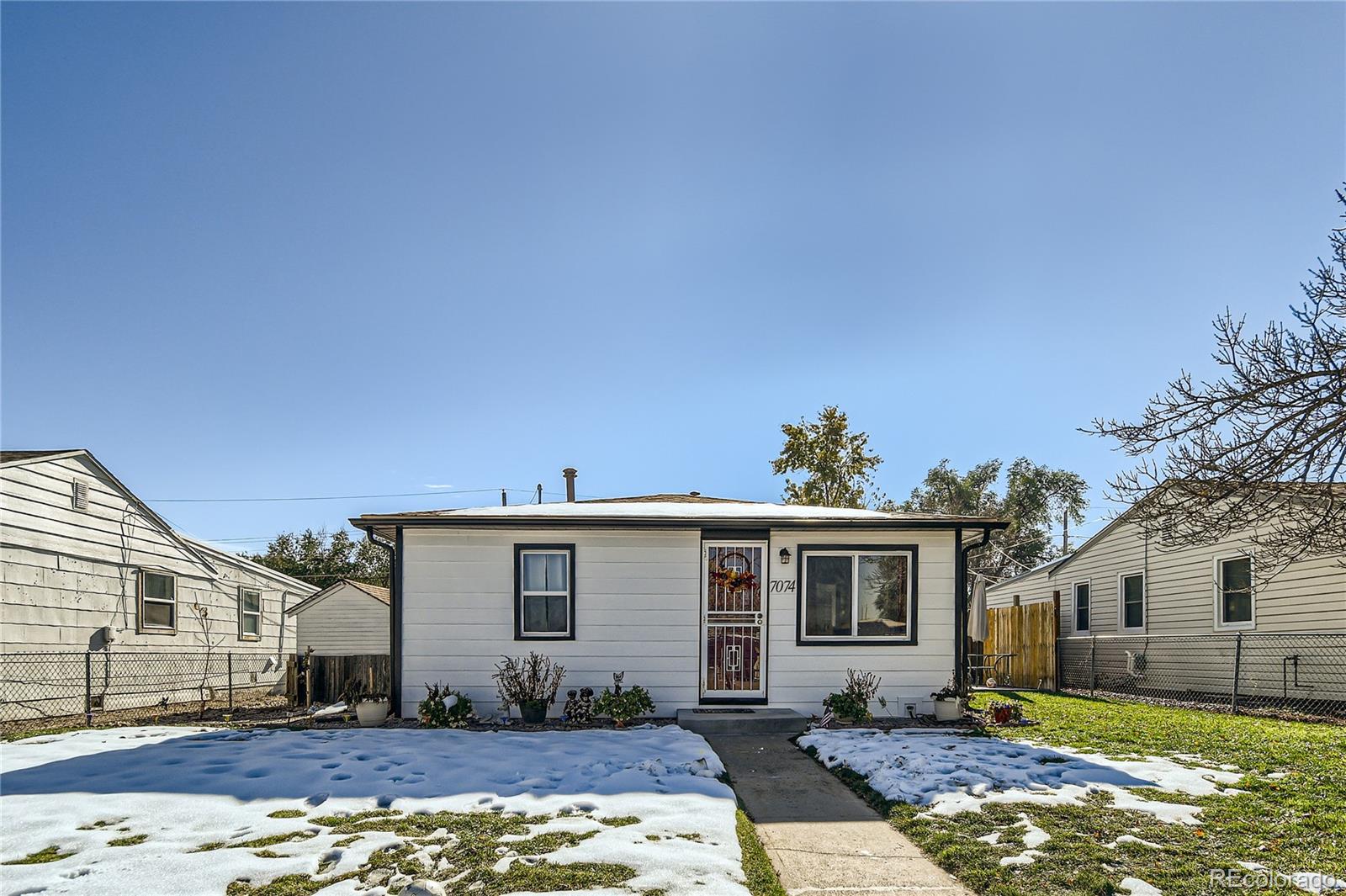 7074  Garden Lane, commerce city MLS: 4000933 Beds: 2 Baths: 2 Price: $390,000