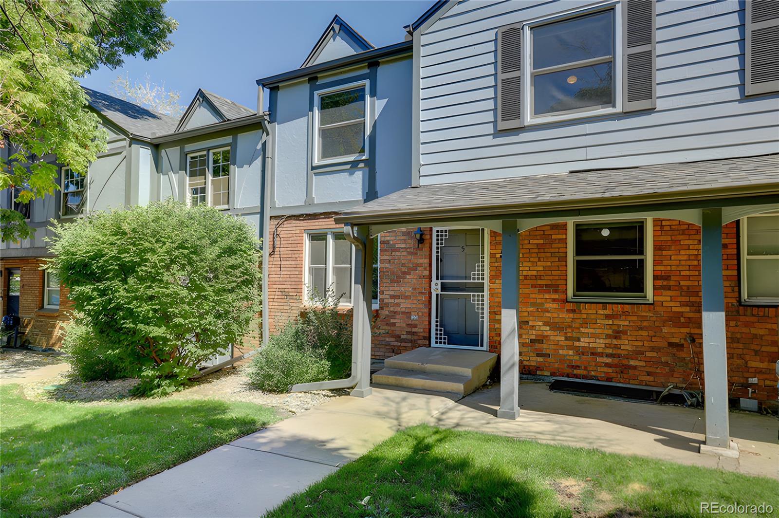 677  Vrain Street, denver MLS: 2161853 Beds: 3 Baths: 3 Price: $300,000