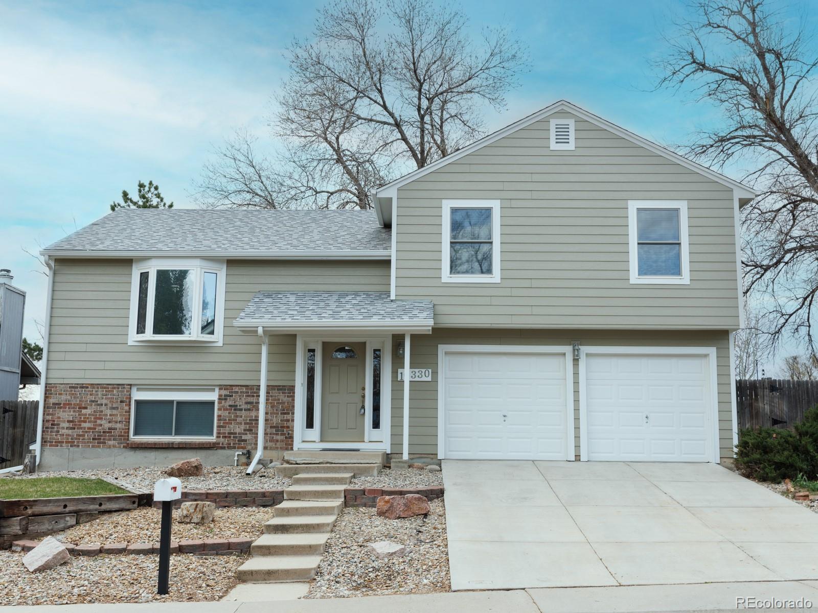 10330 newcombe street, broomfield sold home. Closed on 2025-05-29 for $590,000.