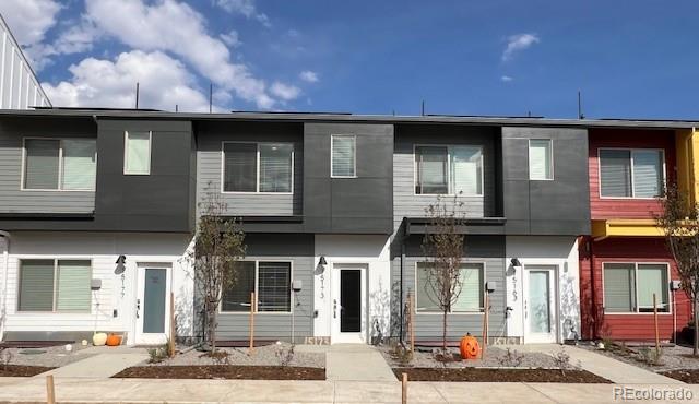 15173 W 69th Avenue , Arvada  MLS: 2898249 Beds: 2 Baths: 3 Price: $399,990