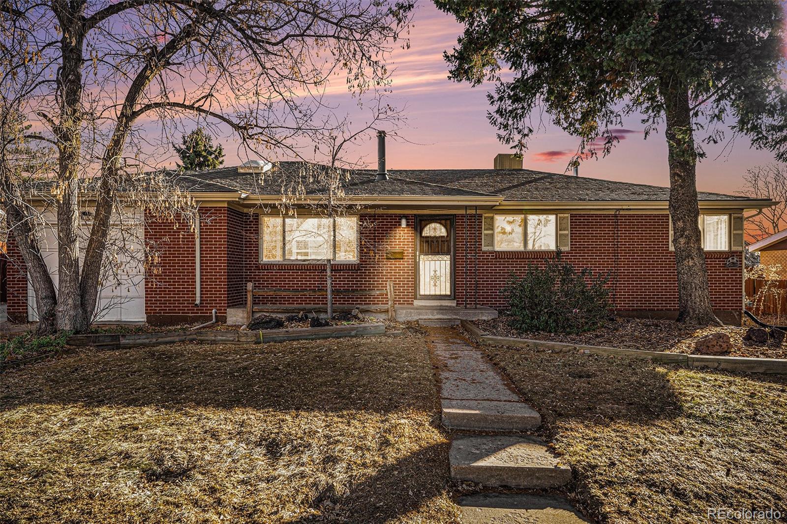 8550 e davies place, Centennial sold home. Closed on 2025-04-25 for $525,000.