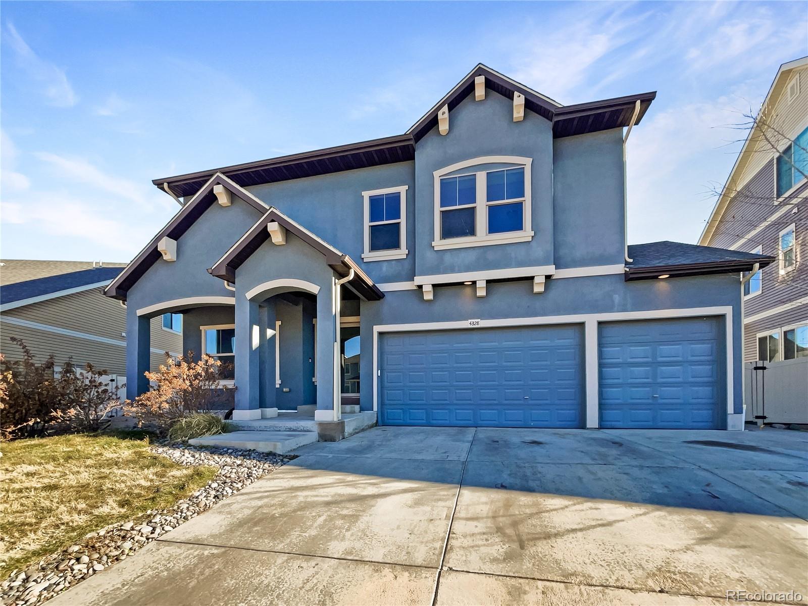 4828  Ceylon Way, denver MLS: 9712923 Beds: 4 Baths: 3 Price: $668,000