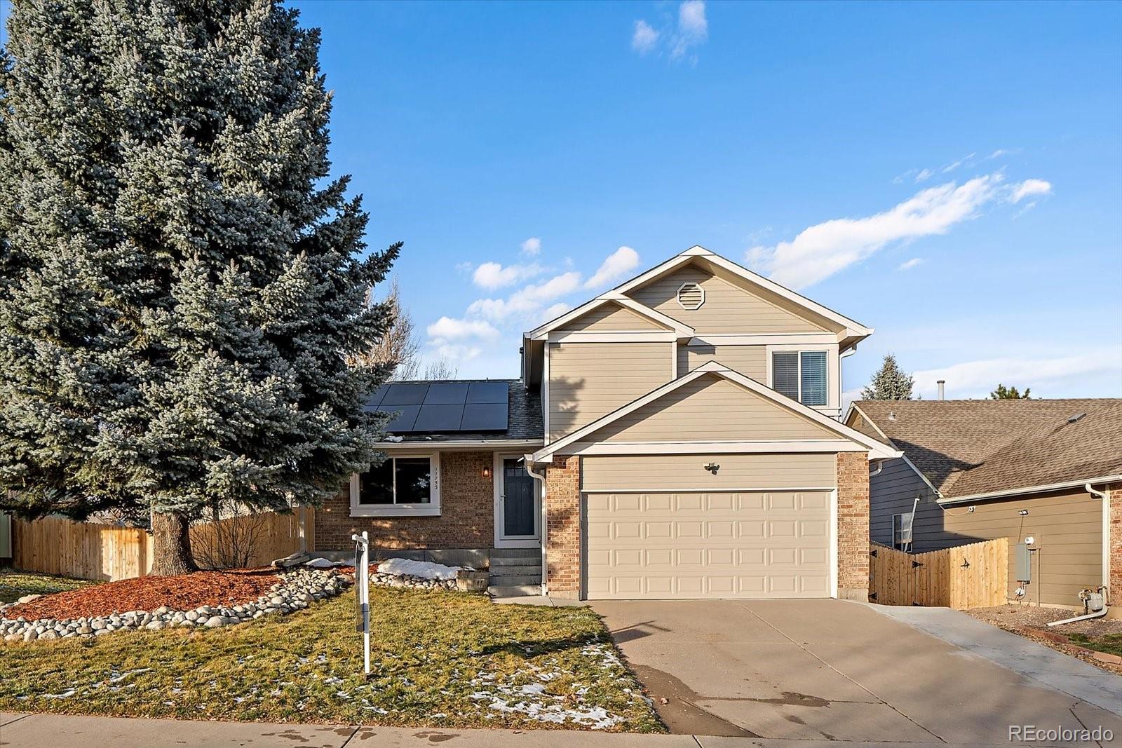 11753 W Powers Avenue, littleton MLS: 8318052 Beds: 4 Baths: 3 Price: $575,000