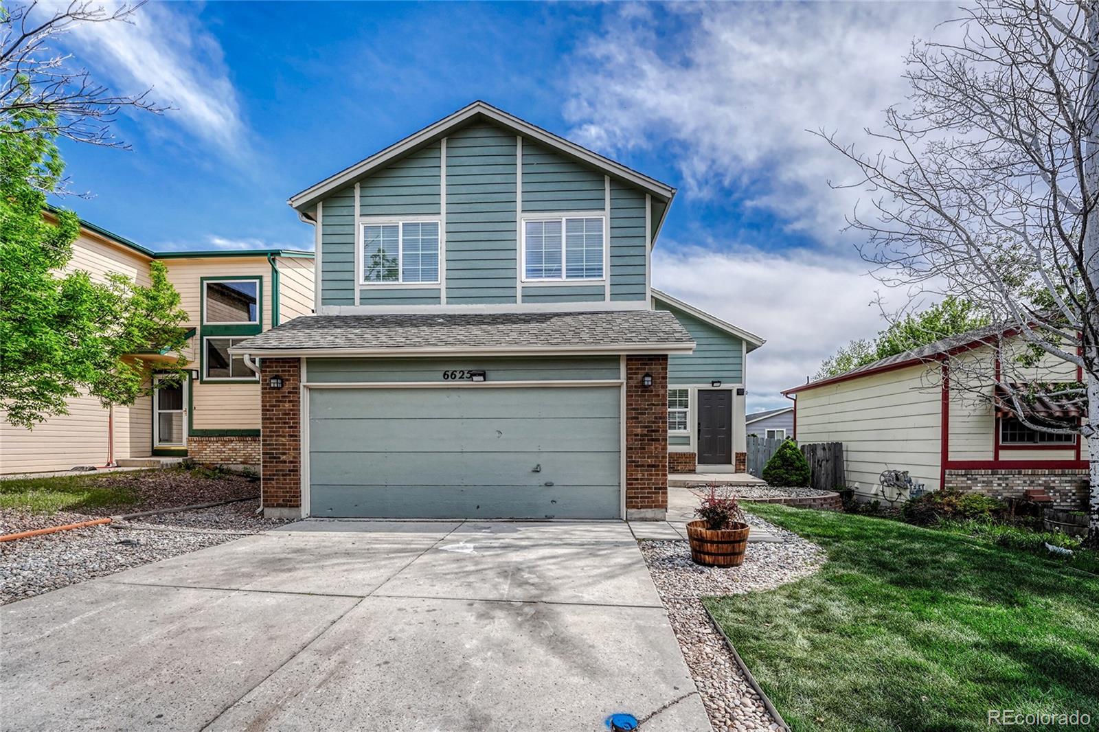 Constitution Hills Colorado Springs Home | MLS #: 71097816625  Chantilly Place, Colorado Springs Beds: 4 Baths: 3 Price: $415,000