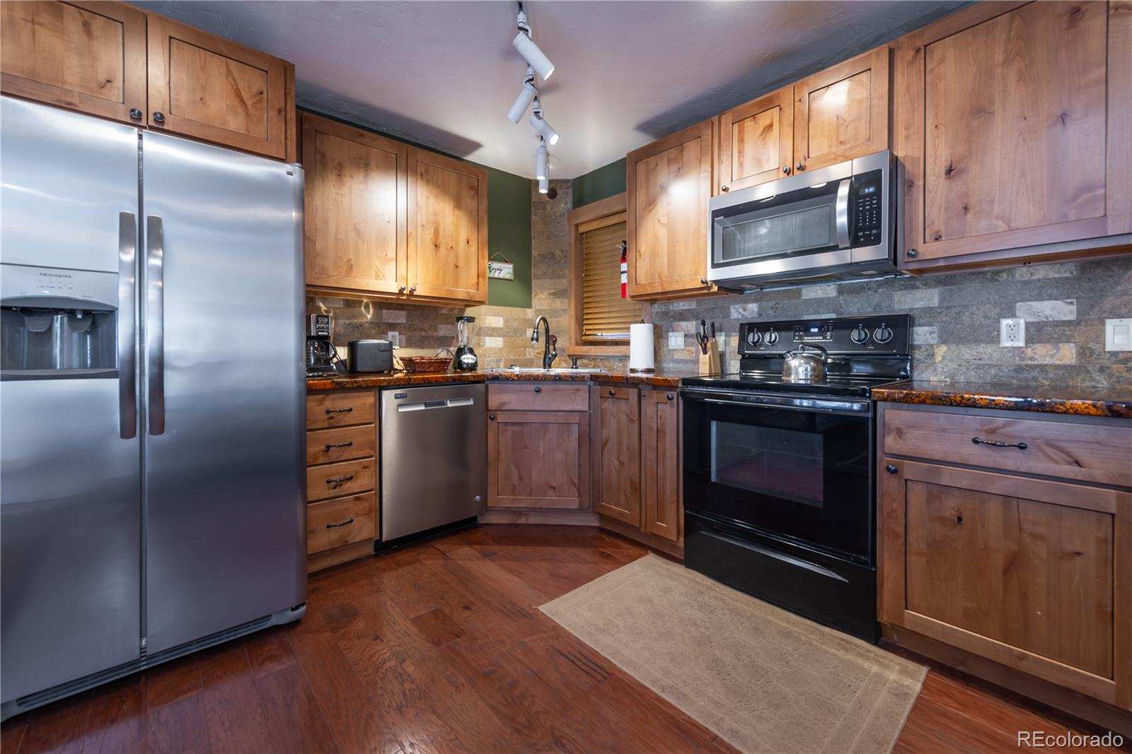 96  mountainside drive, Granby sold home. Closed on 2026-05-29 for $390,000.